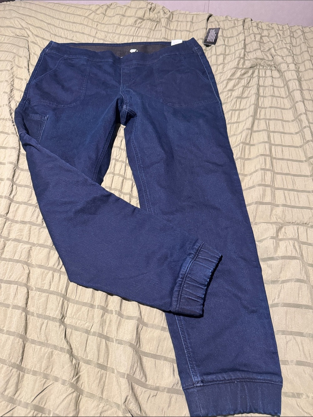 Denim & Company Jean joggers NWT